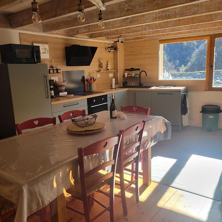 Paisible Maison Dans Les Pyrenees Fontpédrouse Esterno foto