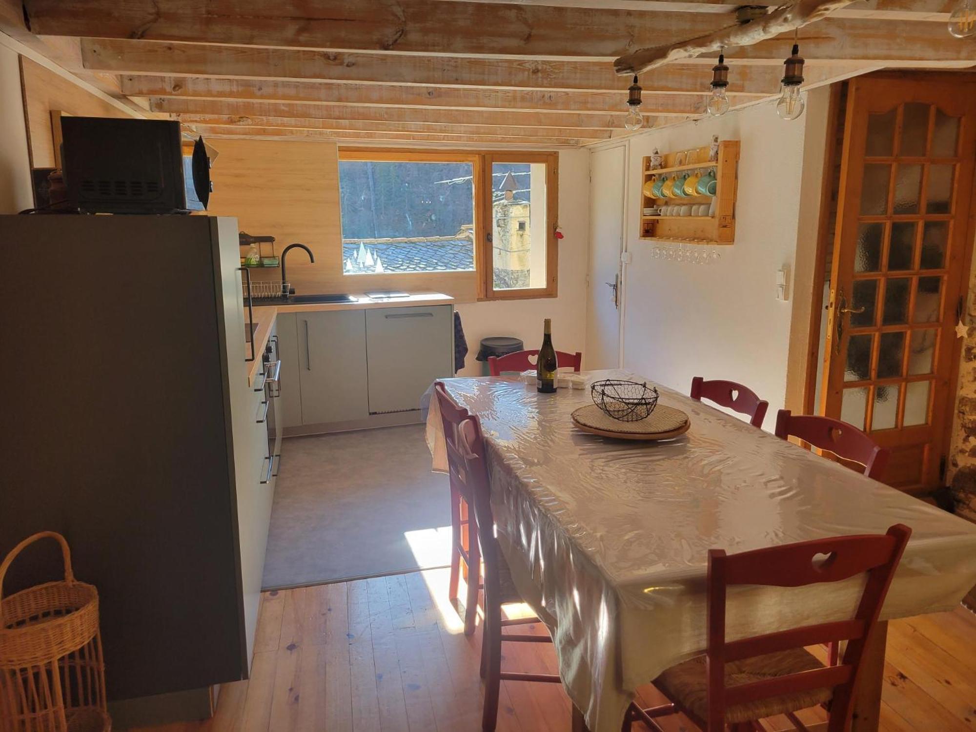 Paisible Maison Dans Les Pyrenees Fontpédrouse Esterno foto